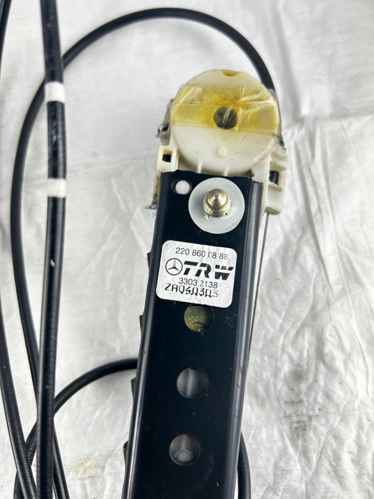 фото №1, Регулювання поперечина mercedes w220 2208600888