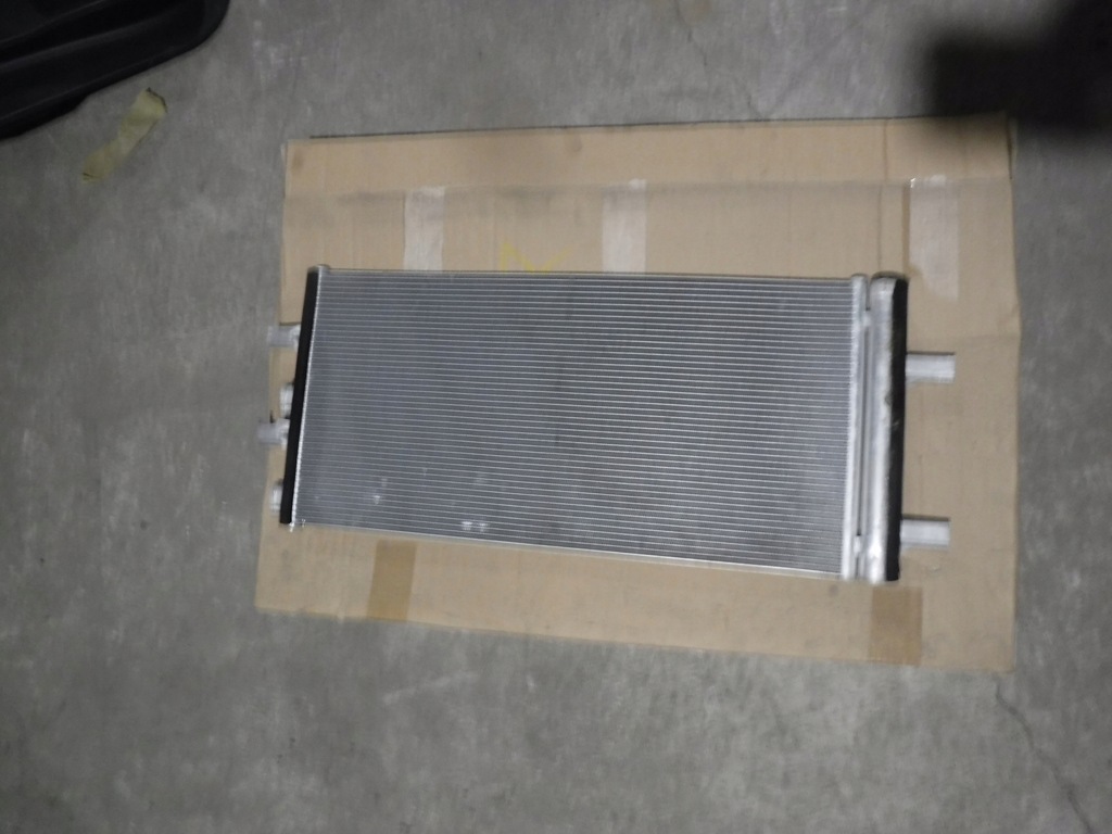 фото №1, Радіатор кондиціонера конденсатор bmw f39 f45 f48