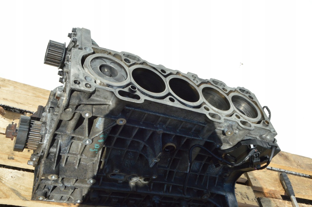 фото №11, Блок двигателя wał вкладыши поршни volvo 2.4 d5 v70 s60 s80 xc90 d5244t d5 244t