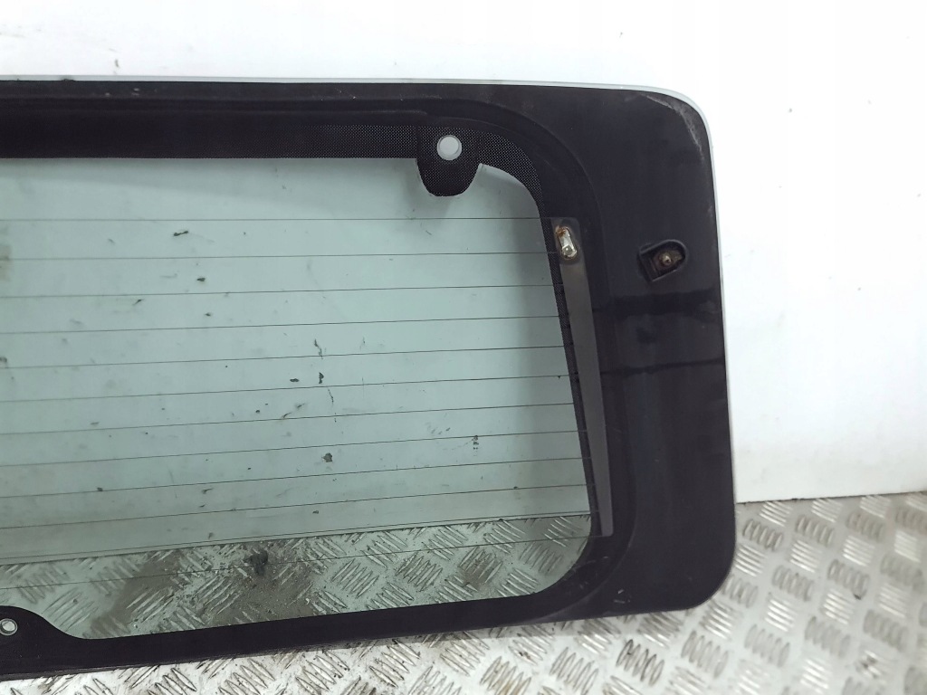 Скло задня kia sorento Ціна