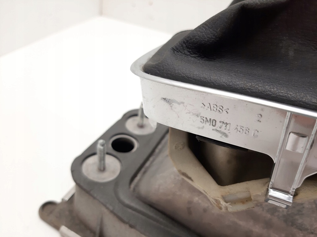 фото №14, 2006 volkswagen golf plus домкрат переключения передач 1k0711265l