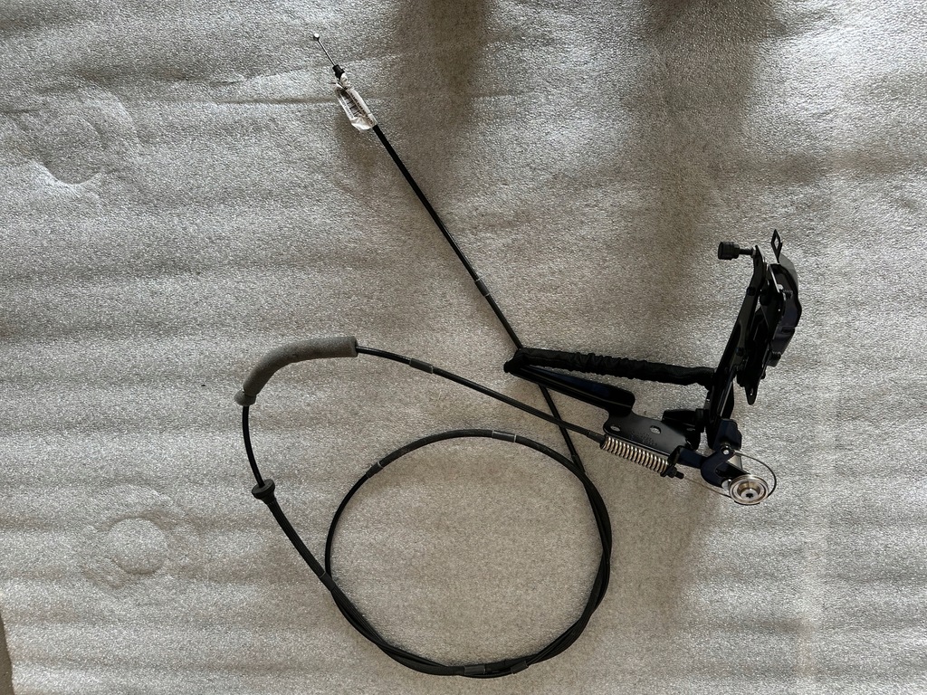 фото №1, Трос відкривання капот ferrari...