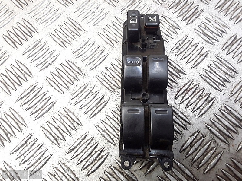 фото №1, 2006 toyota prius переключатель 8482047050