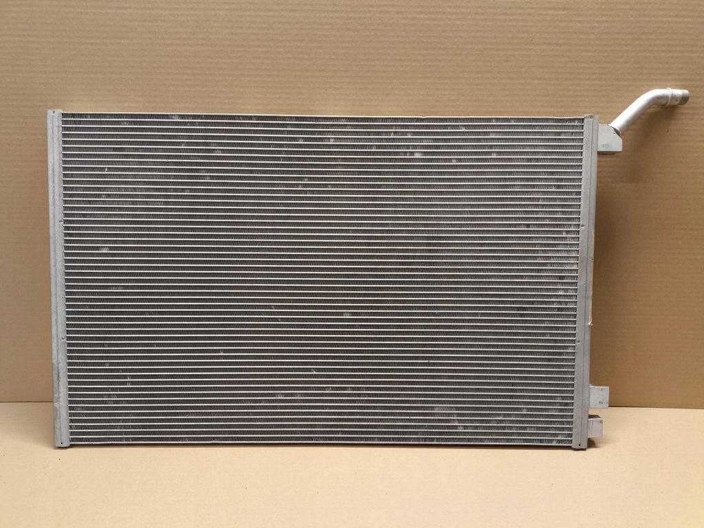 фото №1, Радиатор wody jaguar f-pace xe range rover velar