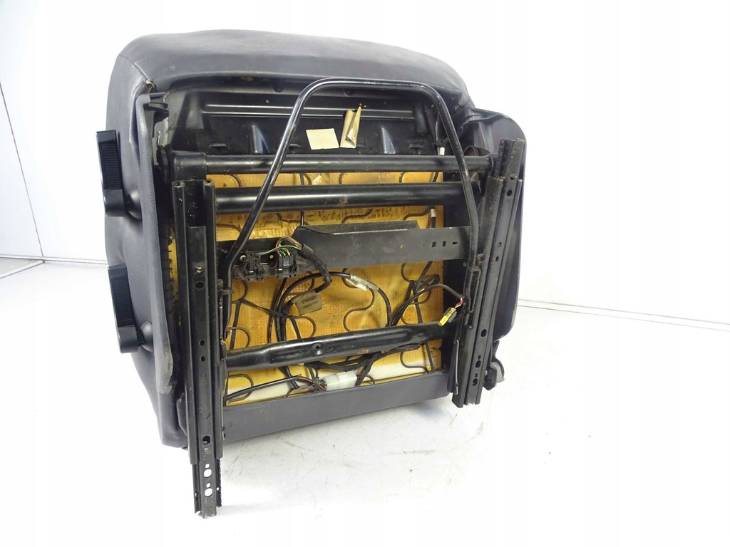 фото №7, Mercedes vito w638 сиденье правый перед передний