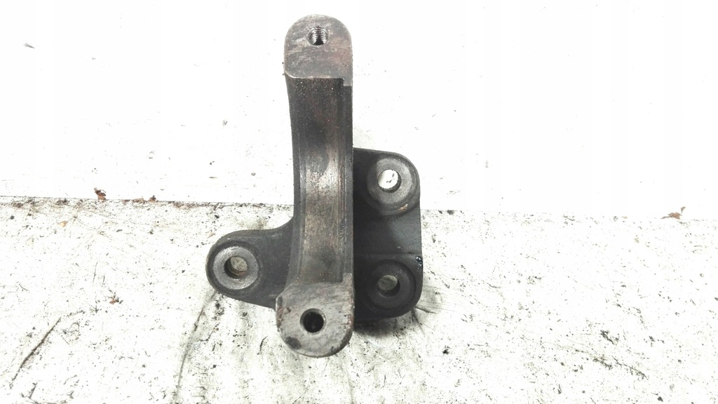 фото №1, Кронштейн підпора піввісь 1.9 di volvo v40 s40