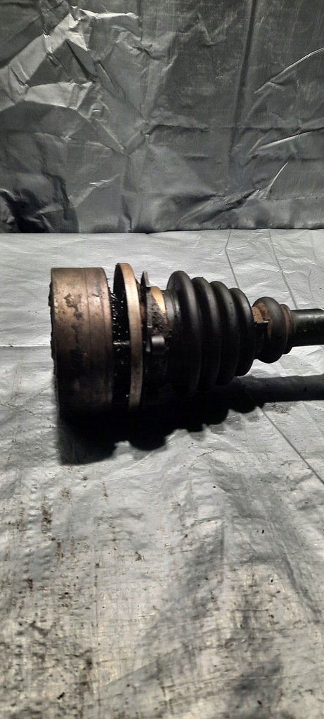 фото №14, Vw golf iii vento приводной вал левая короткий механическая коробка передач 1.6 2.0 1.8