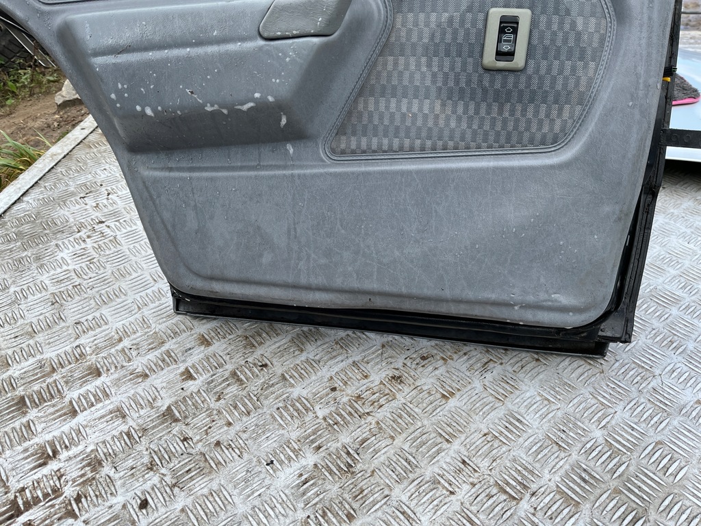 фото №7, Mercedes w201 двері лівий задня ліва задні