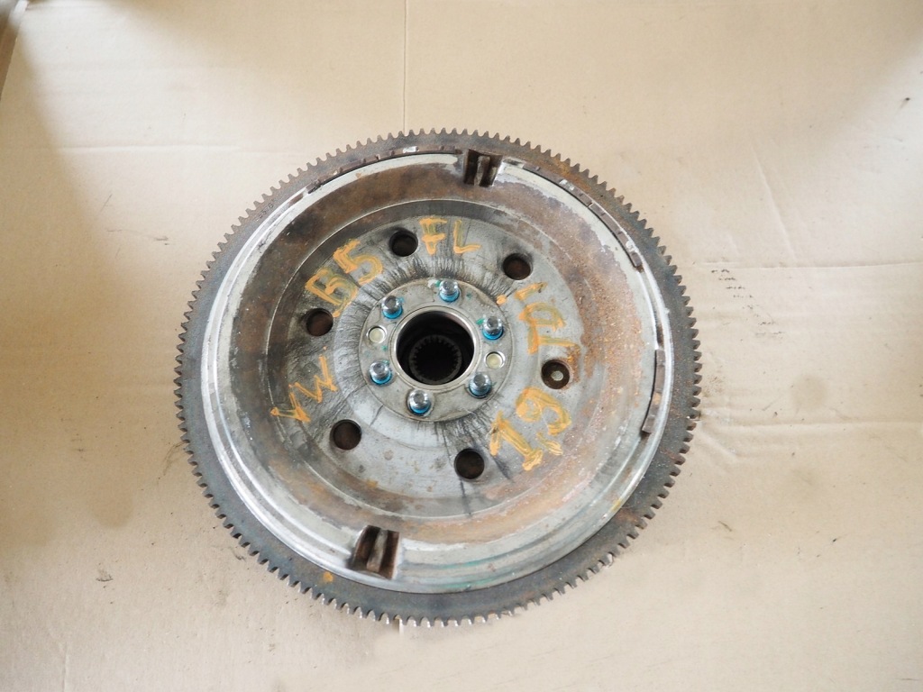 фото №1, Vw passat b5 lift 1,9 tdi сцепление колесо двухмассовый диск прижим luk комплект