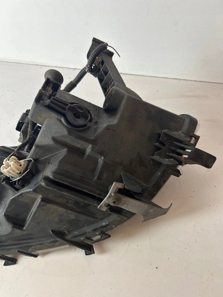 фото №9, Противотуманная фара свет противотуманные правое opel astra iv j