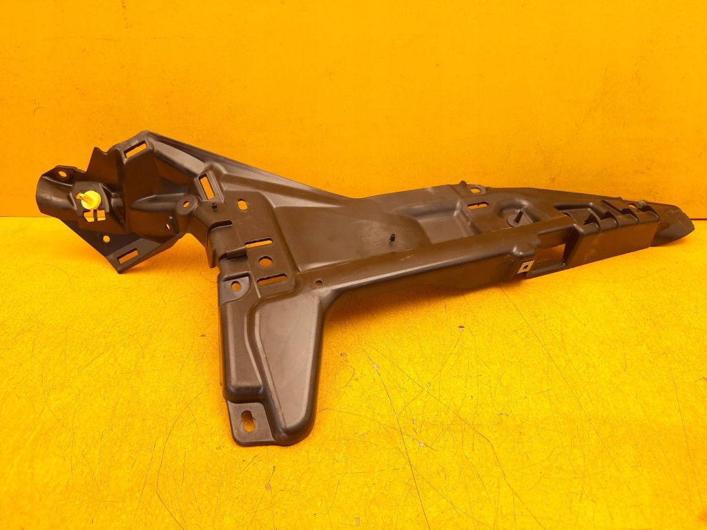 фото №1, Tesla model s 2014 напрямна кронштейн бампера заднього