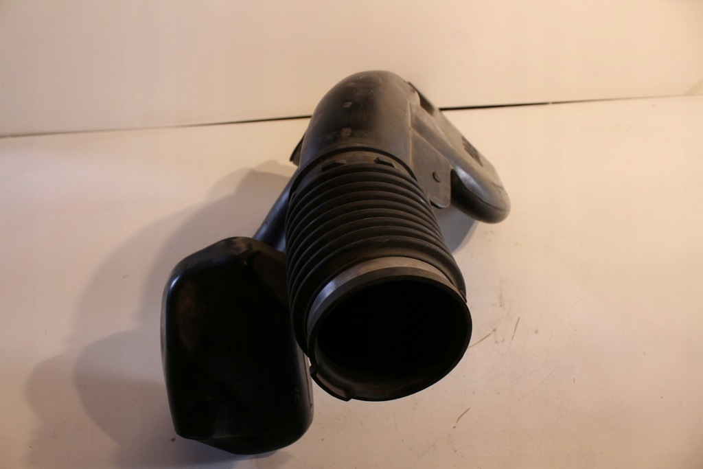 фото №10, Труба воздуха резонатор cadillac escalade 6.0
