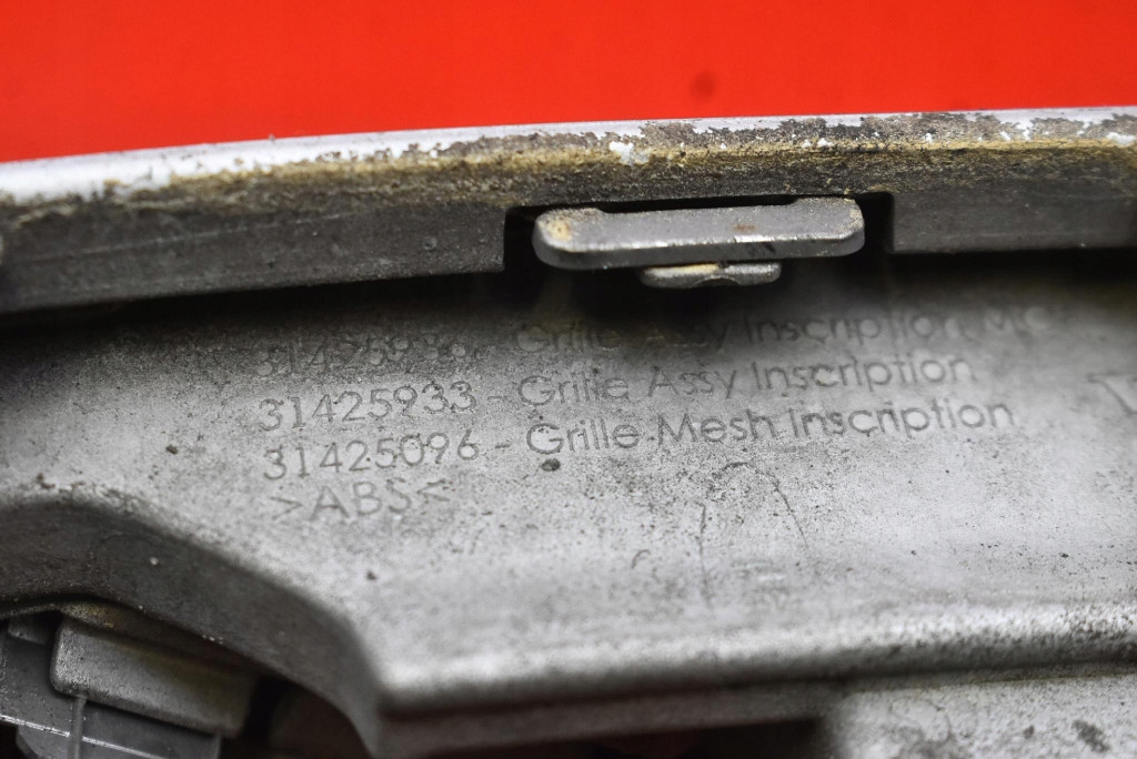 Решітка  решітка радіатора хром 31479207 volvo xc90 2 2 14-20 Оригінал