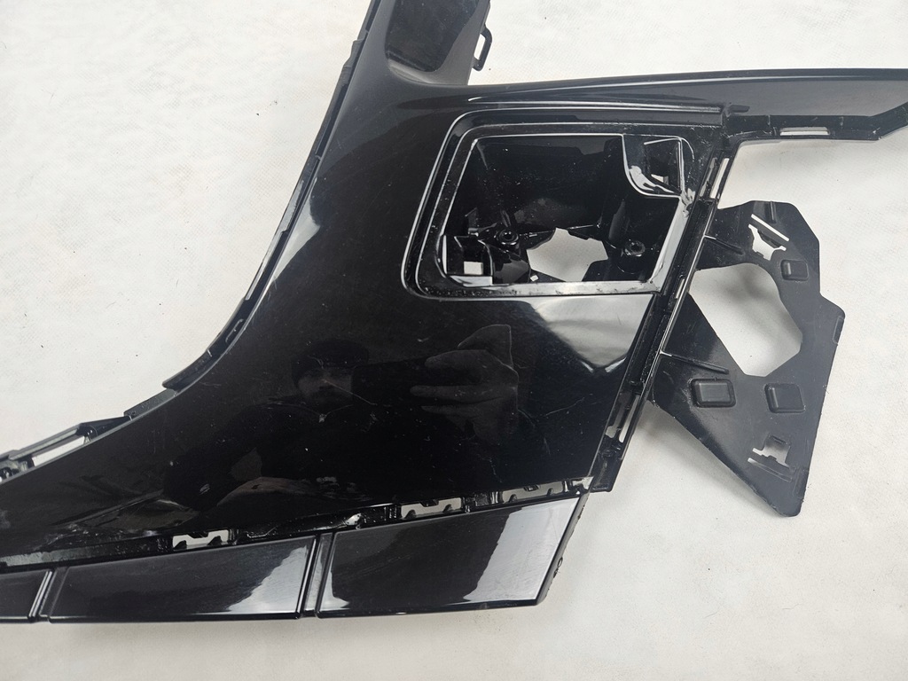 фото №10, Audi q6 e-tron s-line s line молдинг накладка бампера перед 85h807725b