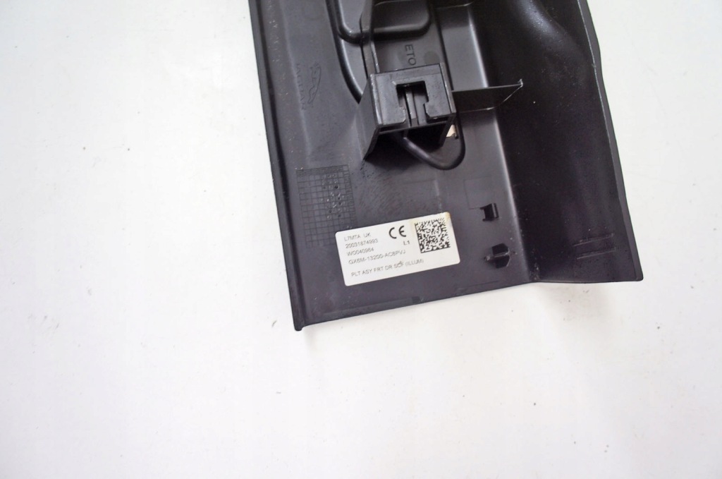 фото №5, Sv136 jaguar xf ii x260 ^ молдинг защита порог правая подсветка