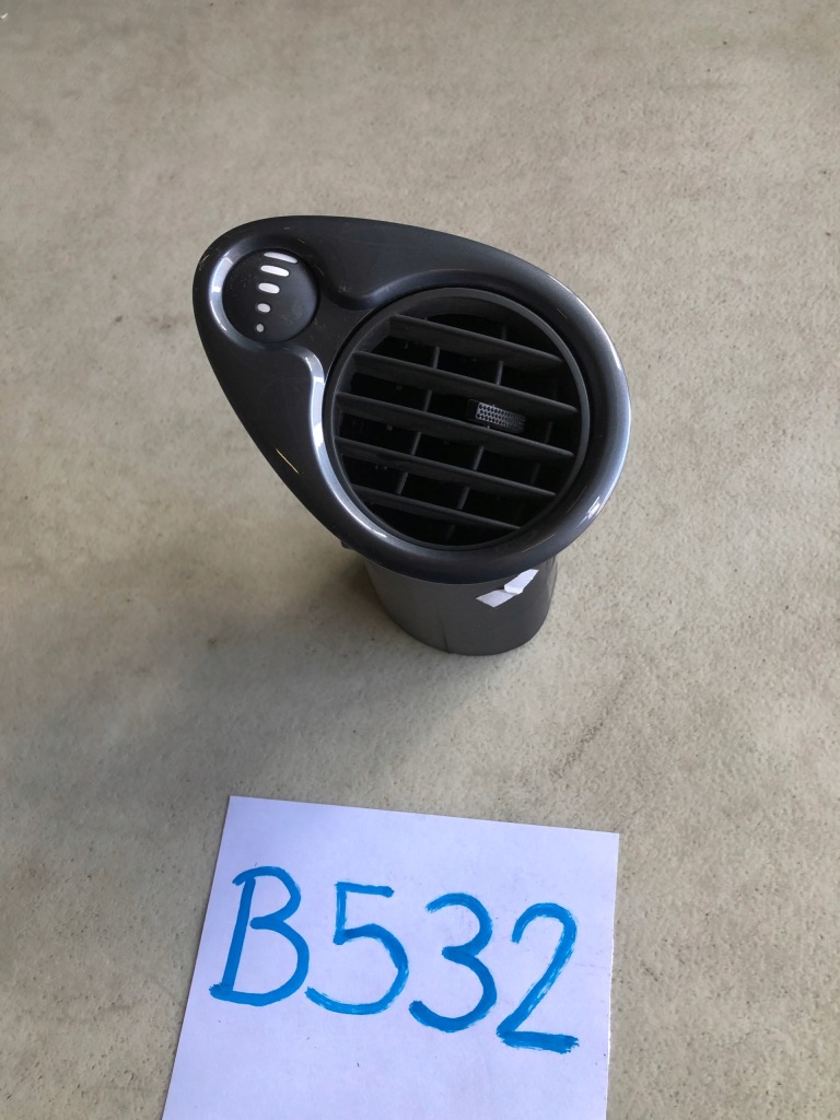 фото №1, Решётки обдув 220407an renault clio iii