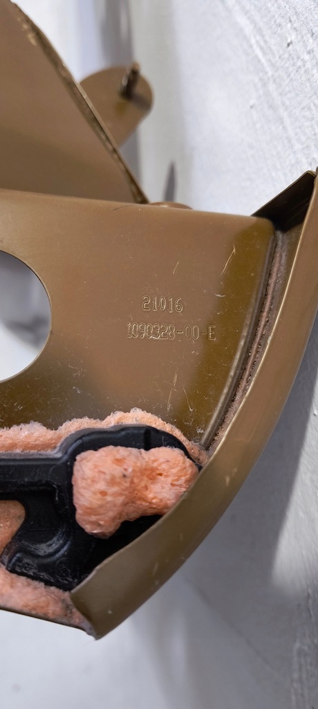 фото №13, Блок двигуна правий передній поріг tesla model 3