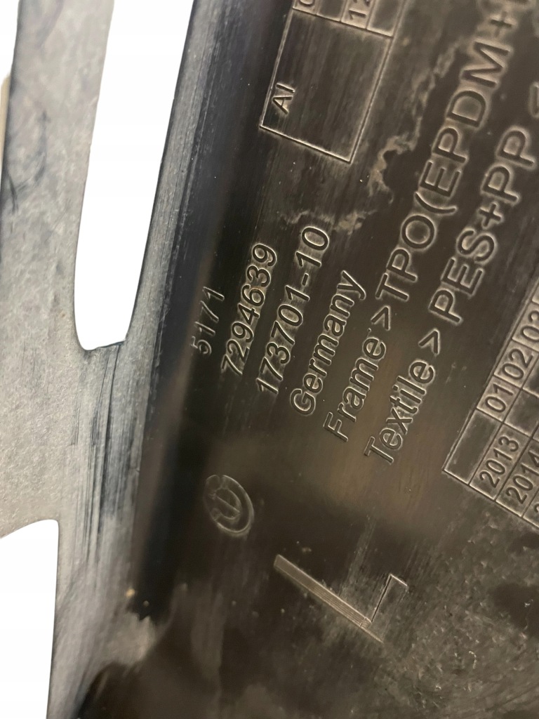 Подкрылок задний  левая комплект bmw i3 i01 Оригинал