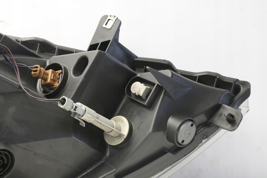 фото №8, Лампа фара левая передняя левый перед nissan primastar lift 06r-