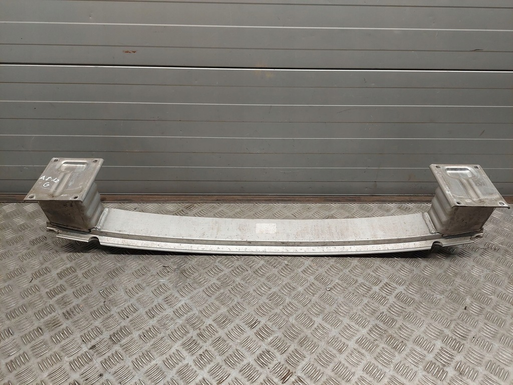 фото №6, Audi a8 s8 d4 4h 2013 з задній поперечина бампера заднього