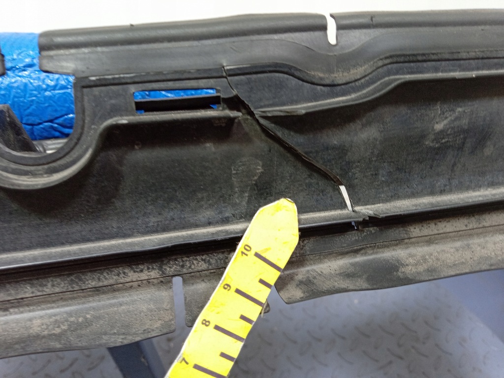 фото №5, Audi a6 c8 2.0 tdi pas передній підсилювач