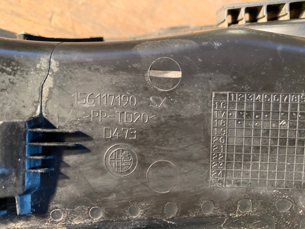 фото №3, Alfa romeo stelvio заглушка лампы задняя левая правая