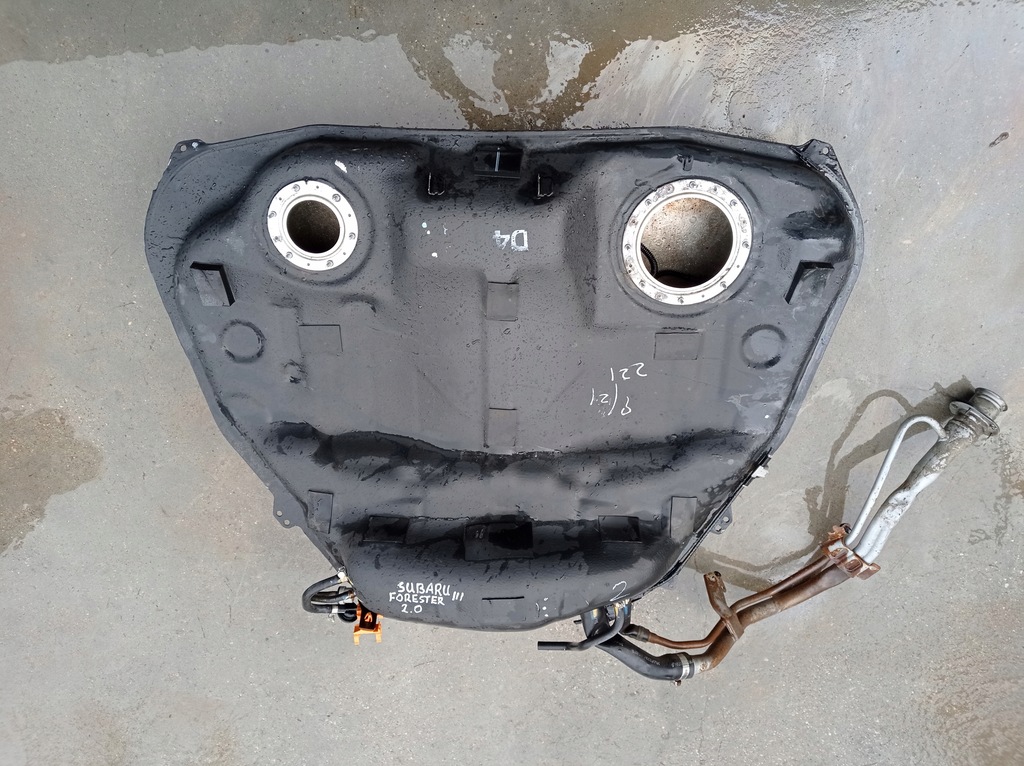 фото №1, Subaru forester iii бак топлива