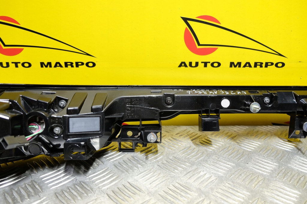 фото №10, Lexus nx 2022 2023- накладка крышки лампа задняя led usa