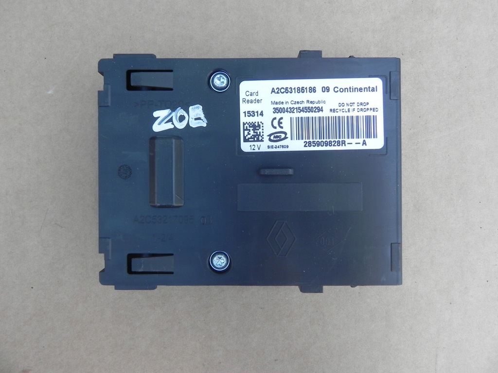 фото №1, Renault zoe i megane считыватель карты карта