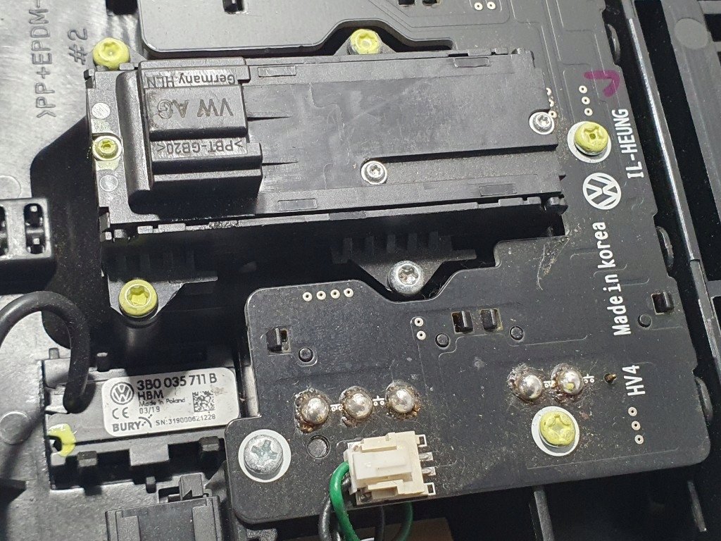 фото №13, Seat ibiza v 5 arona лампа стельовий освітлення кабіни czarna 3v5867591