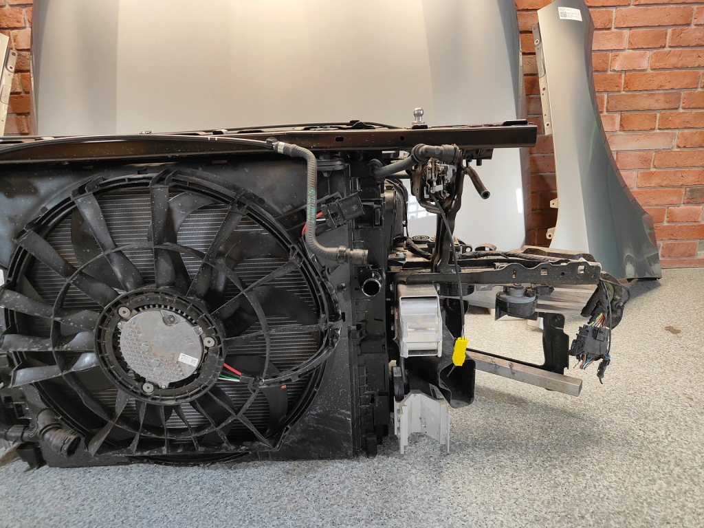 Капот бампер ремінь перед радіатор фари led крила bmw g60 g61 i5 c4a Зі Шроту