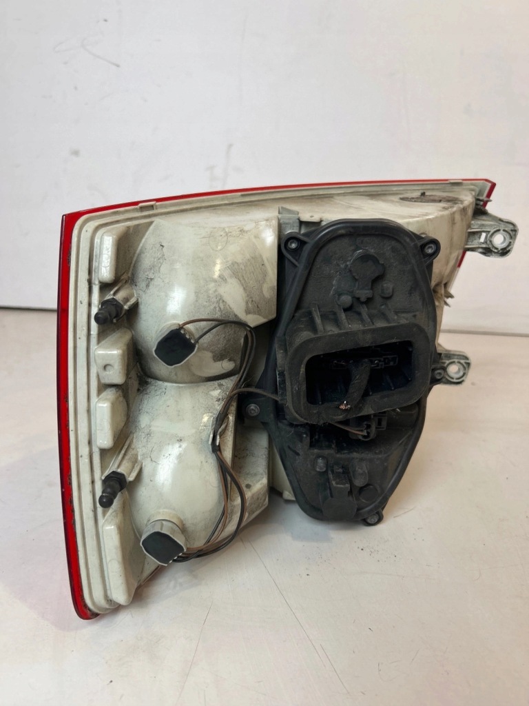 фото №11, Лампа задня задня ліва w крила skoda octavia iii sedan