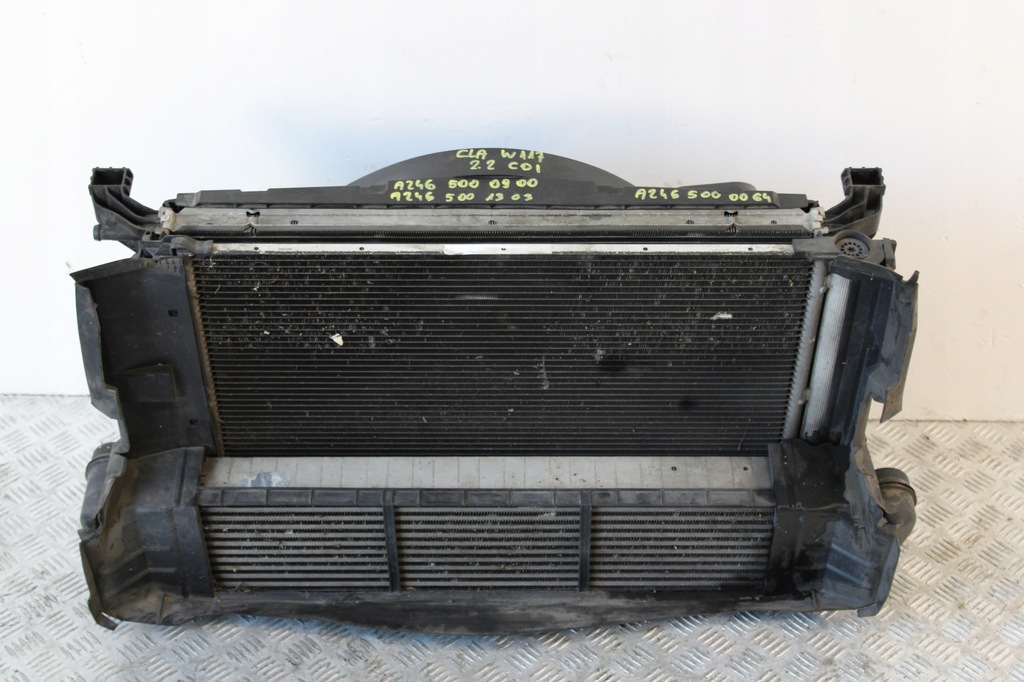 фото №1, Радиатор радиатор вентилятор mercedes cla w117