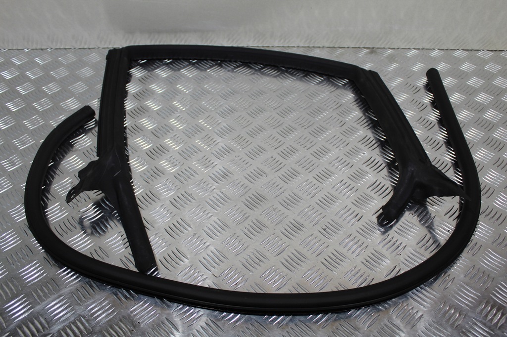 фото №1, Прокладка дверь левый задняя audi a7 4g8 lift