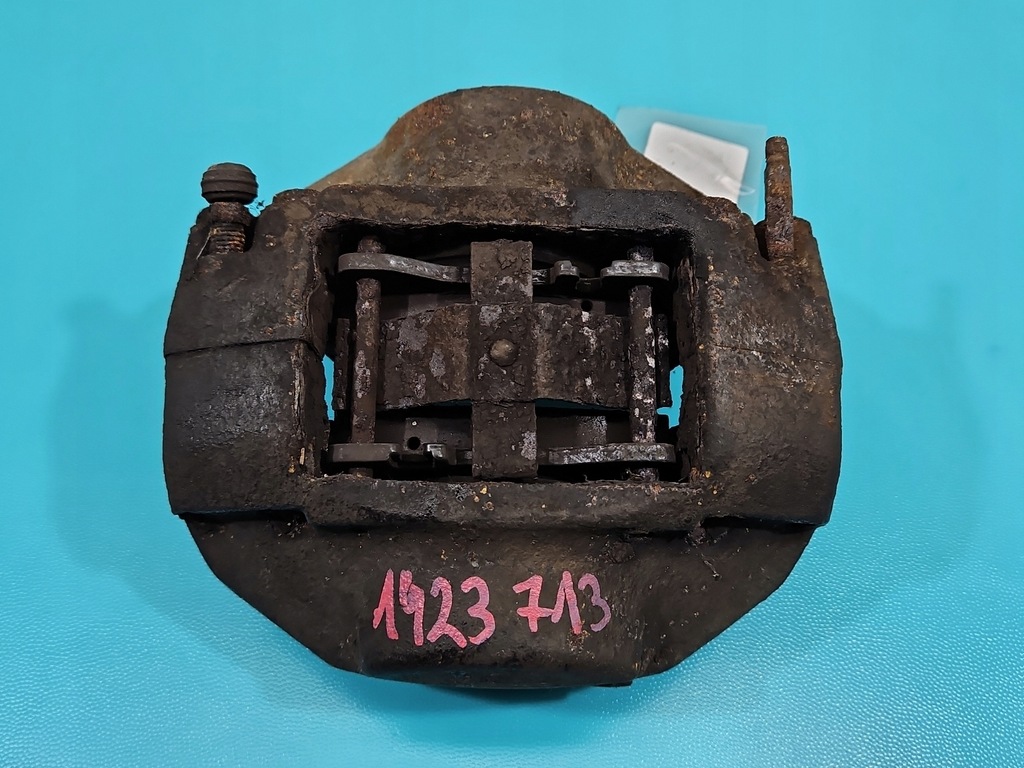 фото №1, Суппорт перед левый vw lt 2.4d