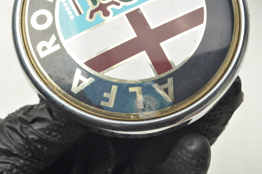 Alfa romeo giulietta микровыключатель кнопка открывания крышки эмблема hb 5d Недорого