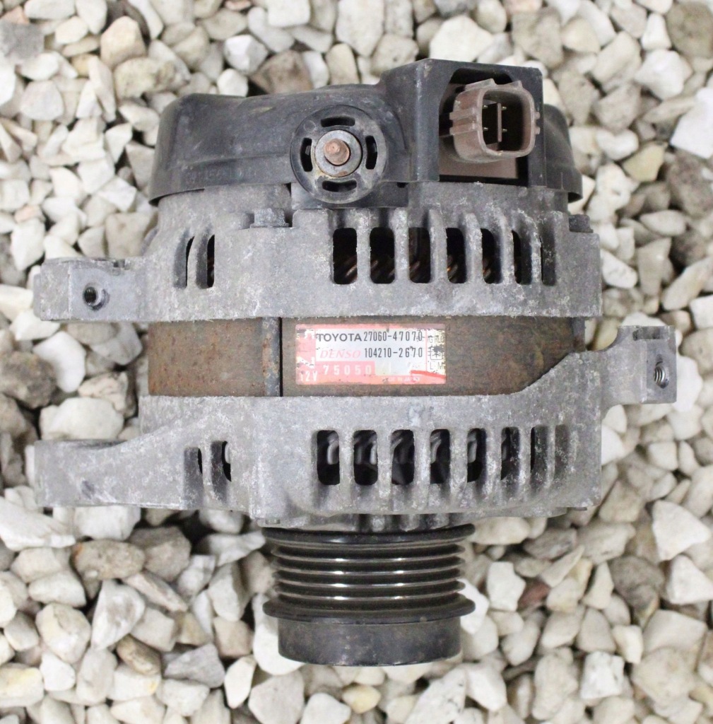 Купить Toyota iq генератор 27060-47070