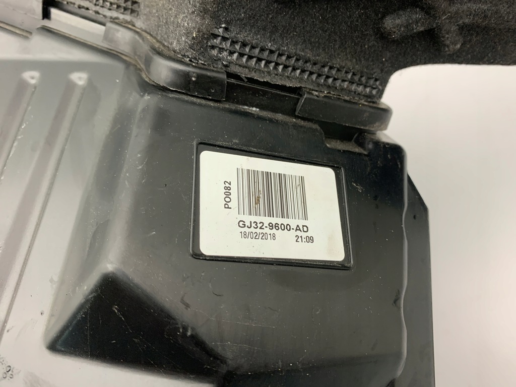 фото №8, Корпус фільтра повітря evoque lift gj32-9600-ad