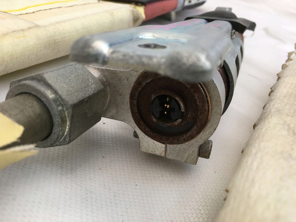 фото №7, Chrysler 300c 04-10 шторка безпеки права ліва sedan usa