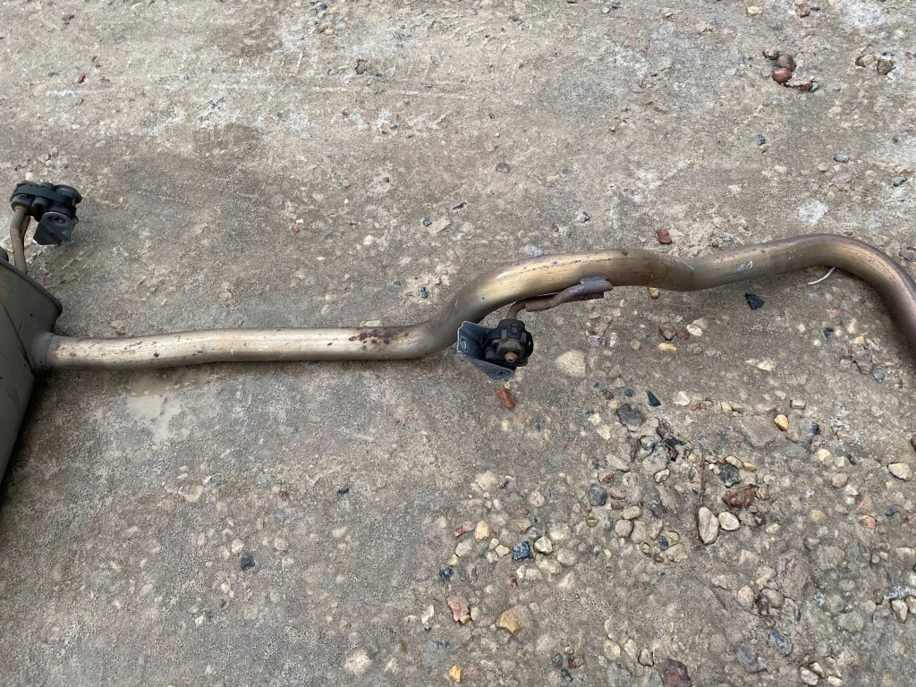 фото №15, 2023 renault arkana гаситель выхлоп 208028672r