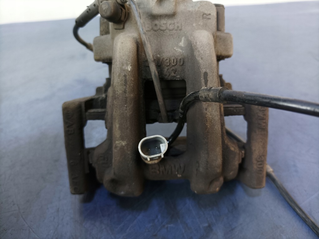 фото №4, Bmw 3 f34 gt суппорт скоба задняя правый 20/300