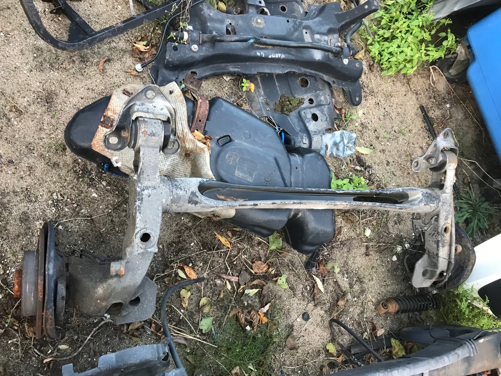 фото №1, Opel zafira b полный задние подвеска задняя oś балка