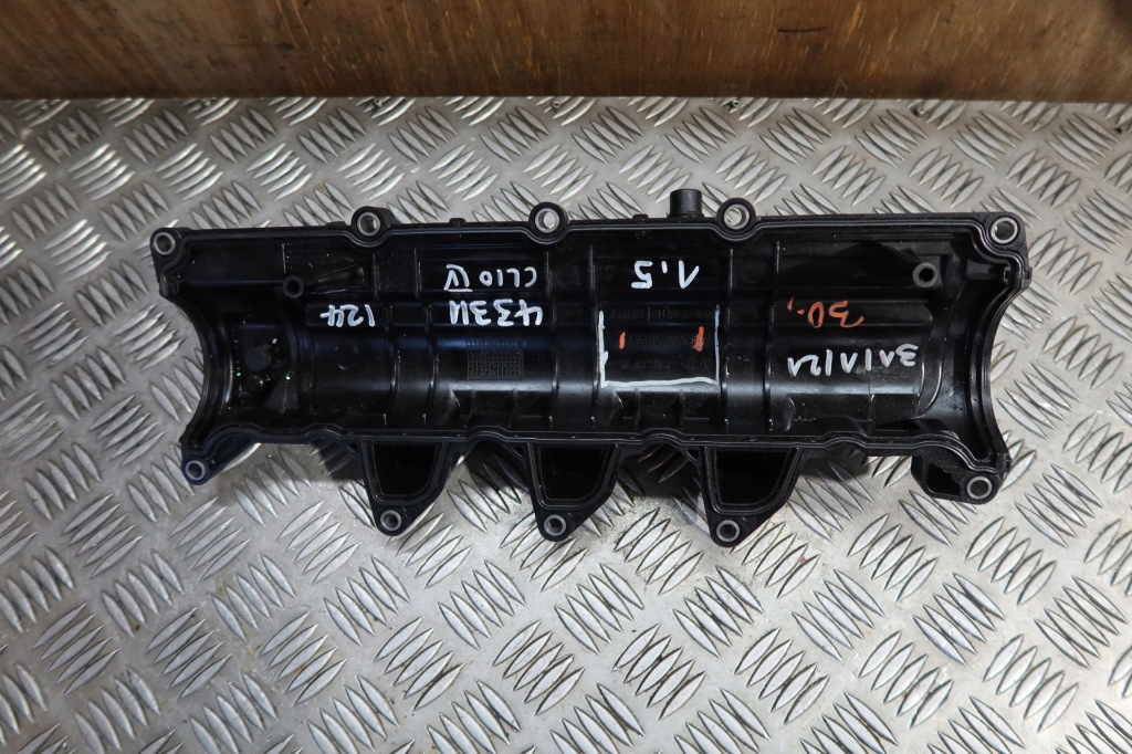 фото №4, Крышка клапанов clio iv 1.5 dci 8200629199