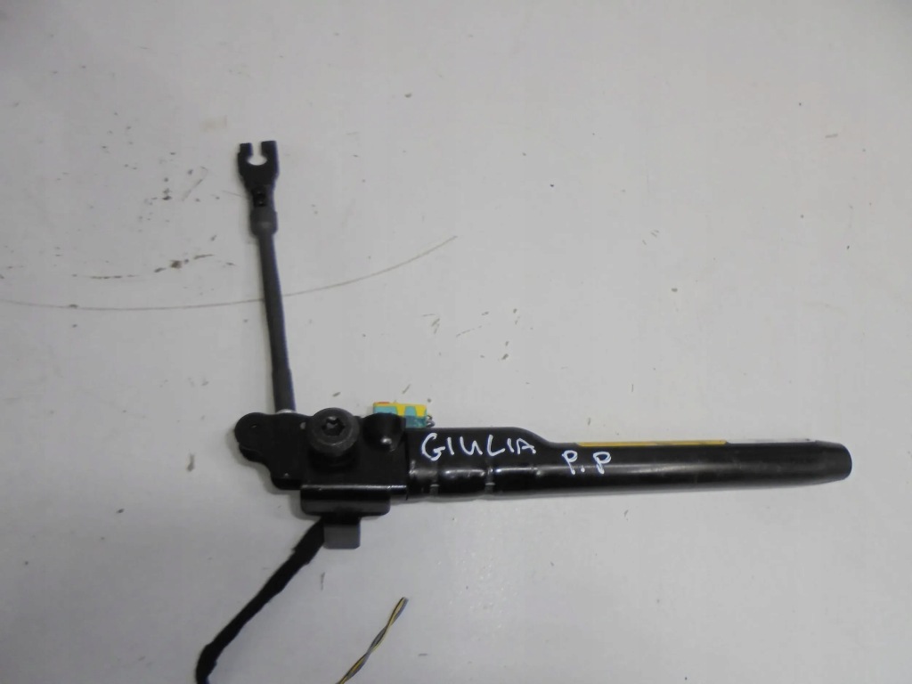 Купити Alfa romeo giulia натягувач натягувач поперечина правий перед 16r-