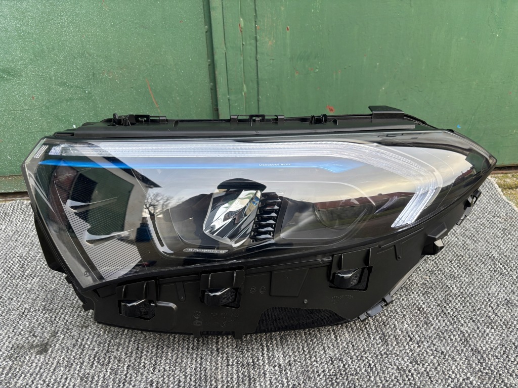 фото №1, Mercedes eqa 243 h243 eqb w243 x243 лампа левая перед передняя фара led