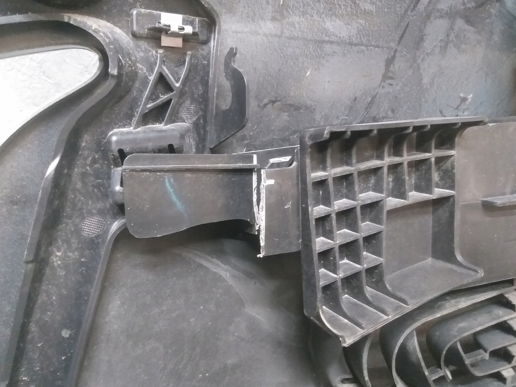 фото №10, Бампер перед renault zoe