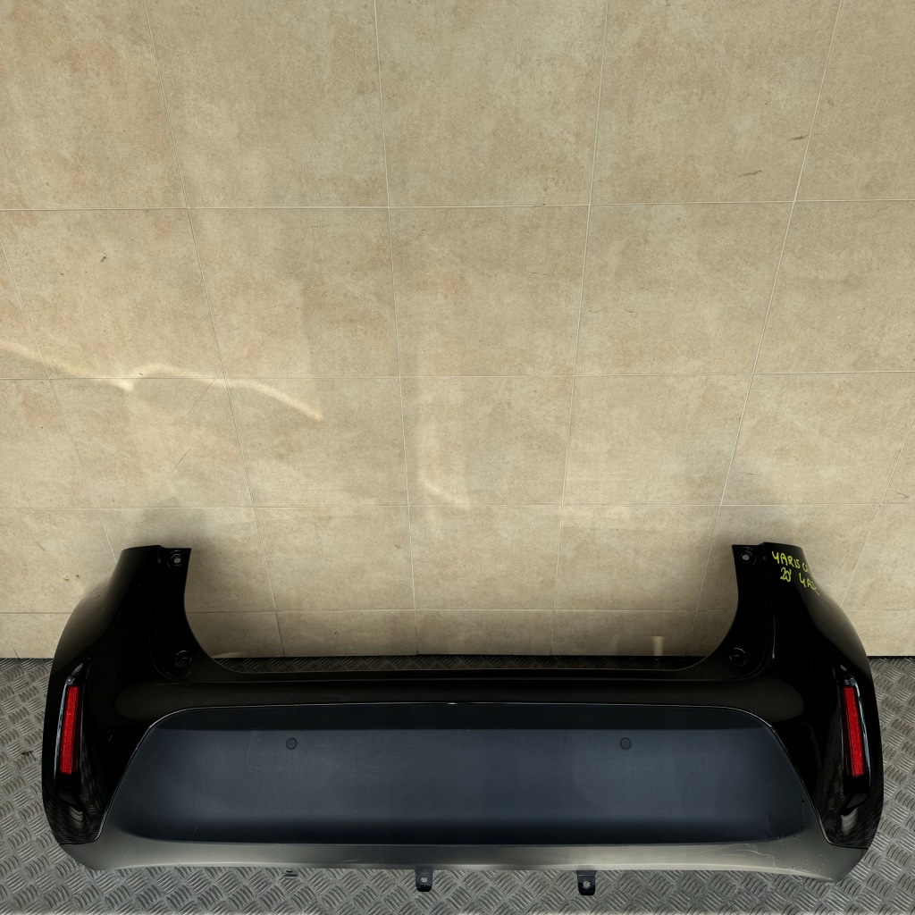 фото №1, Бампер задний kompletny toyota yaris cross 2020 rok hybrid 4 pdc
