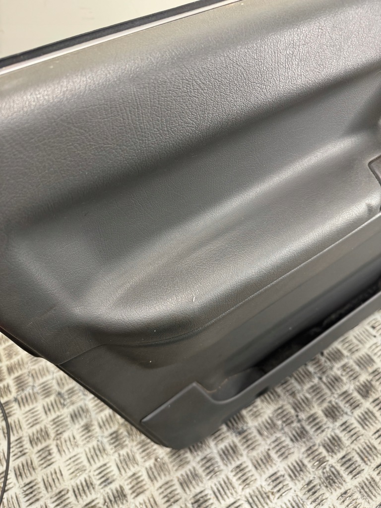 фото №6, Обшивка обивка дверь левый перед mitsubishi pajero ii 5d mr776490