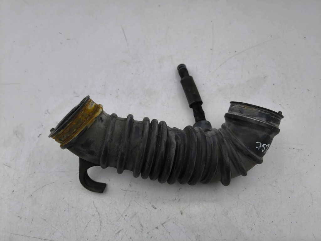 фото №1, Mitsubishi outlander 2015 труба / wąż впускной воздуха