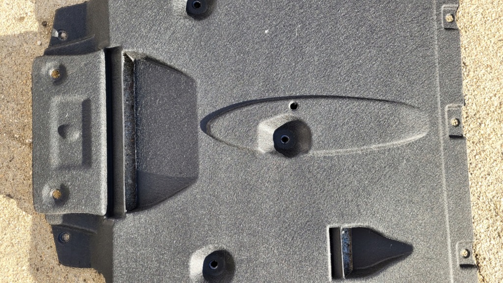 фото №3, Audi a8 d4 защита плита коробки 4h0825235